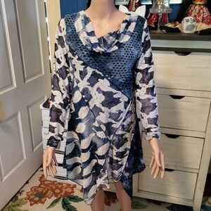 Radzoli Asymmetrical Blue and White Blouse